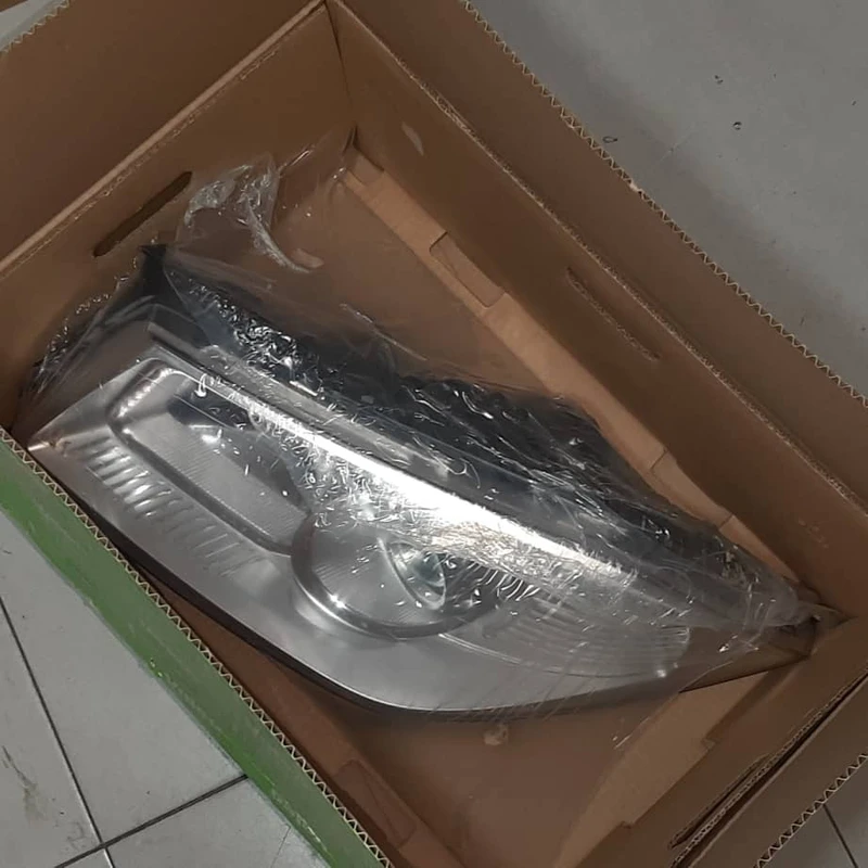 چراغ جلو چپ والئو کد 043280 مناسب برای مگان