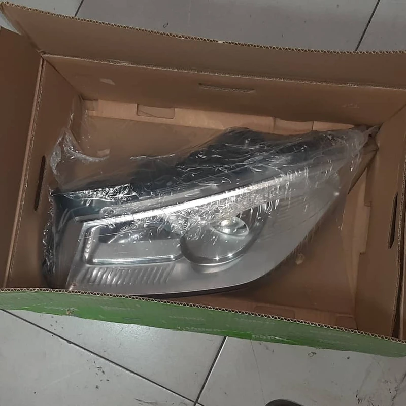 چراغ جلو چپ والئو کد 043280 مناسب برای مگان